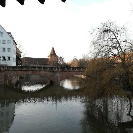 Ferien - Und Messewohnung Am Woehrder See Нюрнберг Екстериор снимка