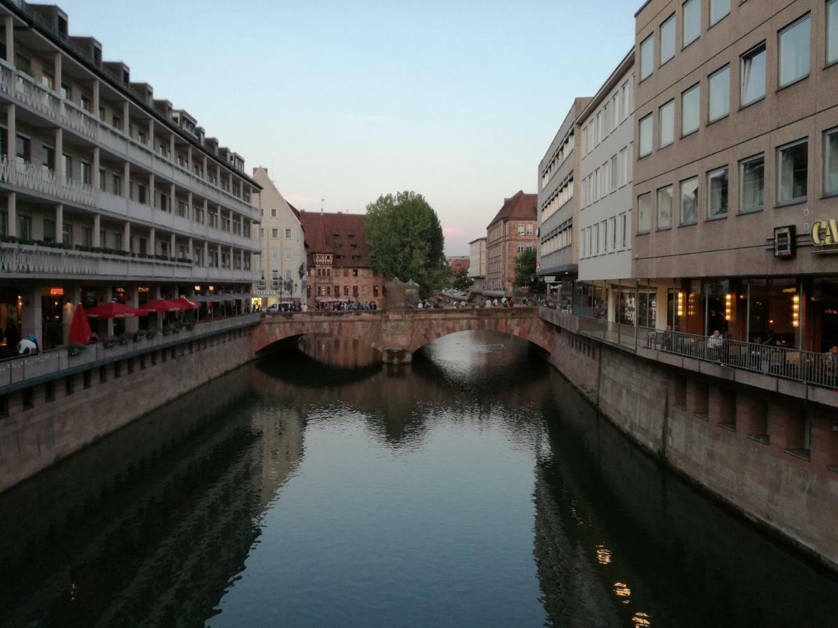 Ferien - Und Messewohnung Am Woehrder See Нюрнберг Екстериор снимка